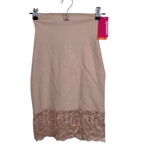 NWT Commando Sexy and Smooth Half Slip Shapewear Rose Beige Lace Trim Medium
